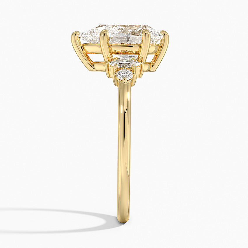 Miroir Diamond Ring - Pear Cut Center Stone