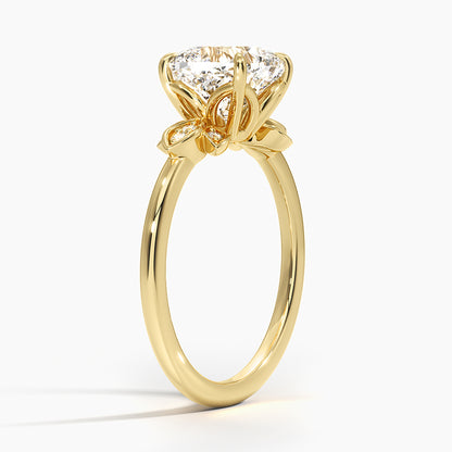 Fiore Diamond Ring - Cushion Cut Center Stone