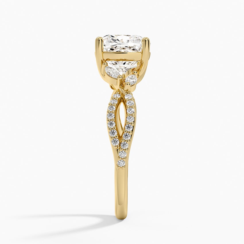 Luxe Willow Diamond Ring (1/4 ct. tw.) - Cushion Cut Center Stone