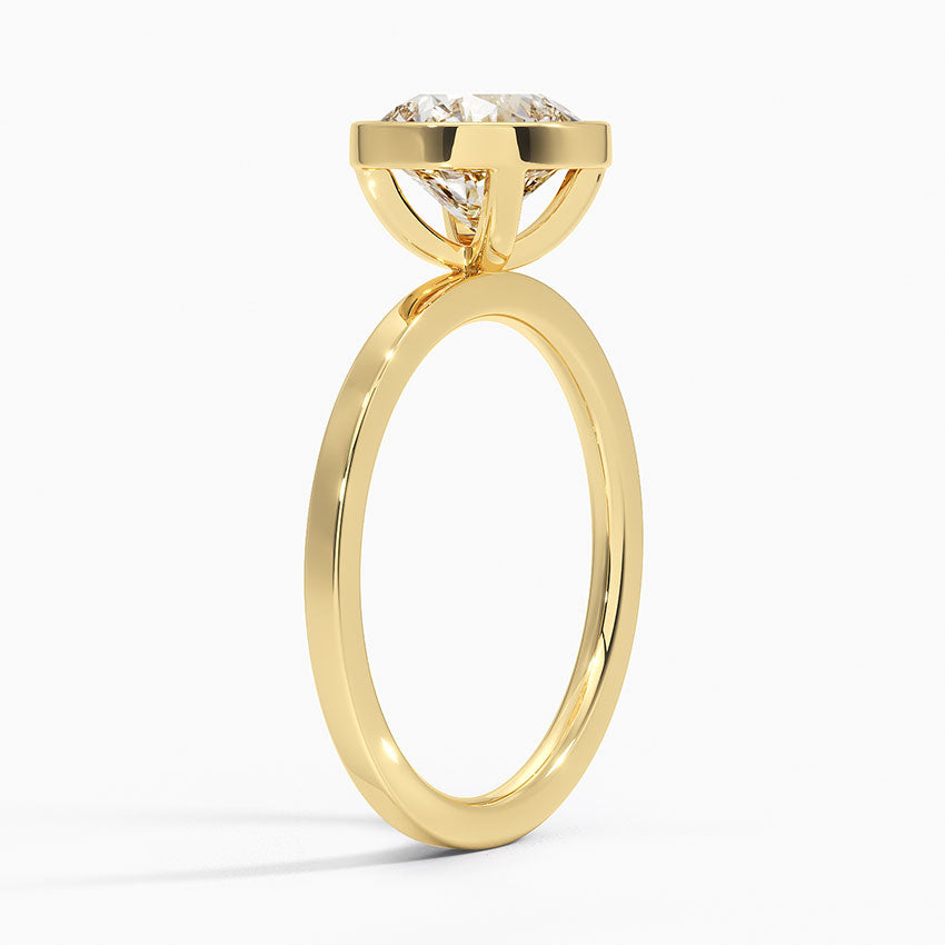 Noemi Bezel Ring - Round Center Stone