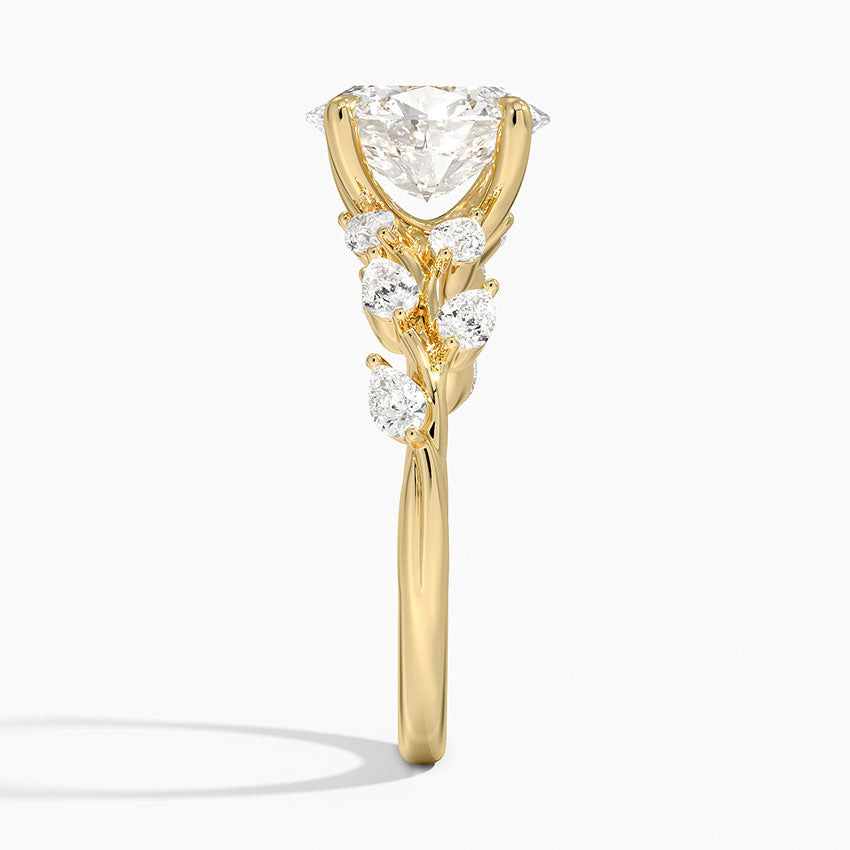 Amaranta Diamond Ring (1/2 ct. tw.) - Oval Cut Center Stone
