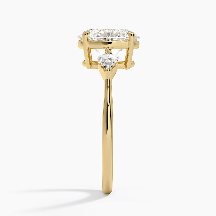 Luxe Cometa Three Stone Diamond Ring (1/3 ct. tw.) - Oval Center Stone