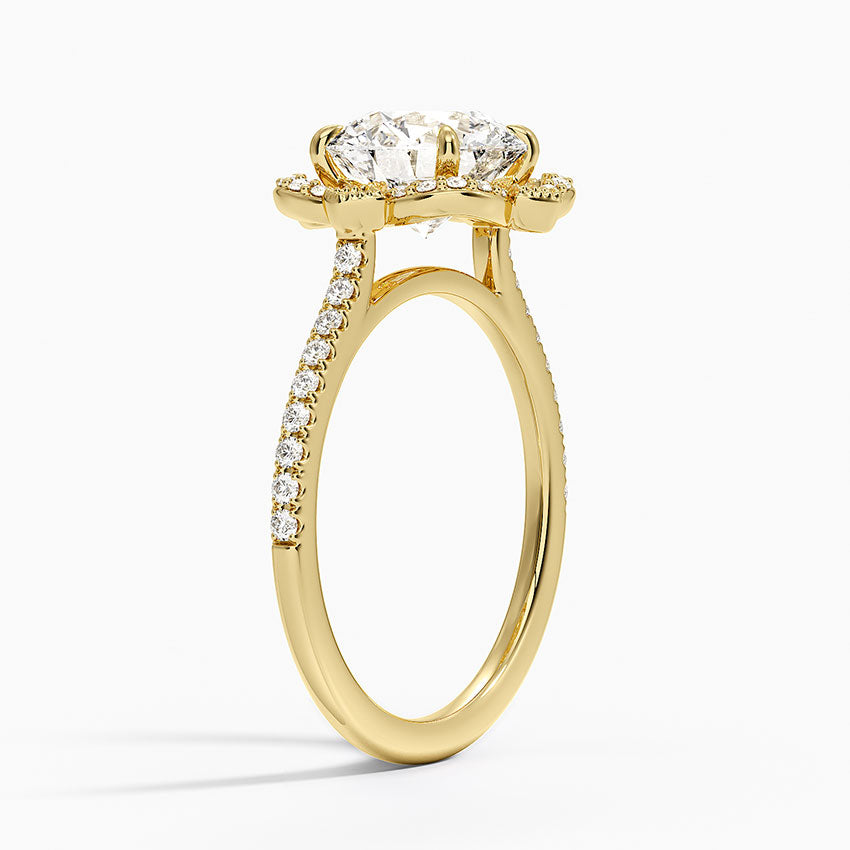 Reina Halo Diamond Ring - Round Center Stone