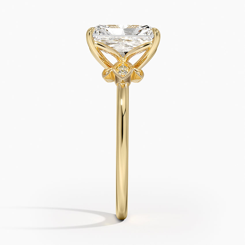 Fiore Diamond Ring - Radiant Cut Center Stone