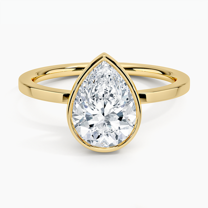 Noemi Bezel Ring - Pear Center Stone