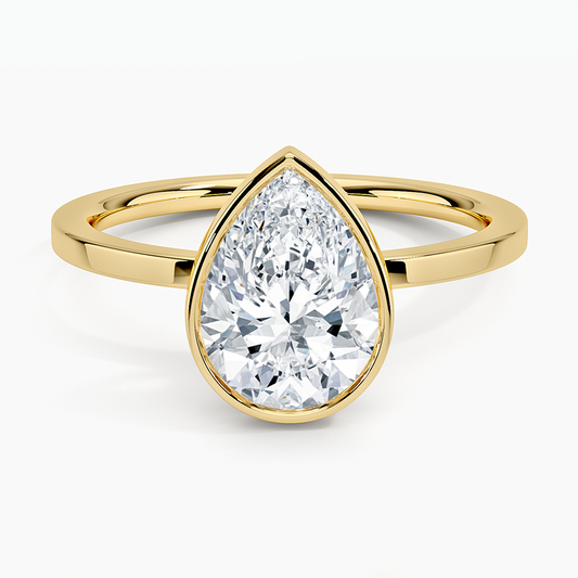 Noemi Bezel Ring - Pear Center Stone