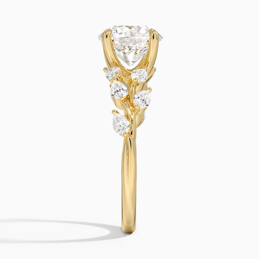Amaranta Diamond Ring (1/2 ct. tw.) - Round Cut Center Stone