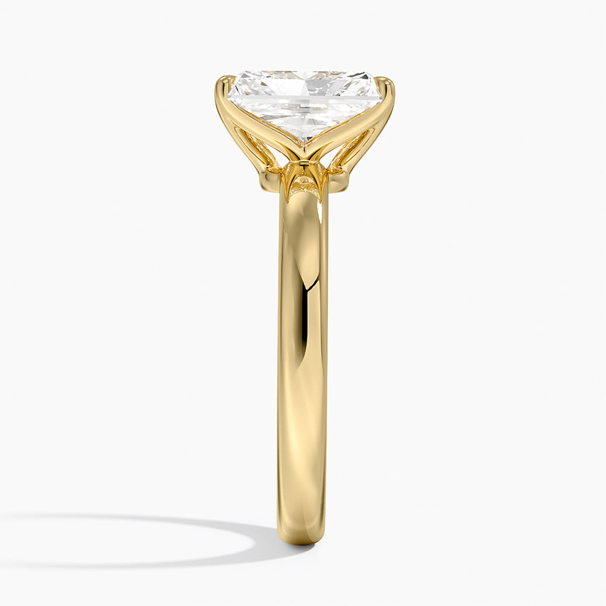 Elodie 2.5mm Solitaire Ring - Radiant Cut Center Stone