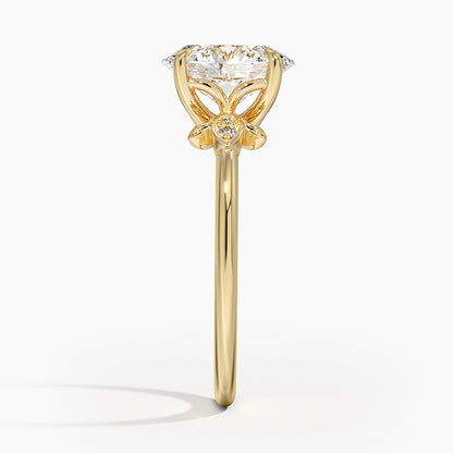 Fiore Diamond Ring - Oval Center Stone