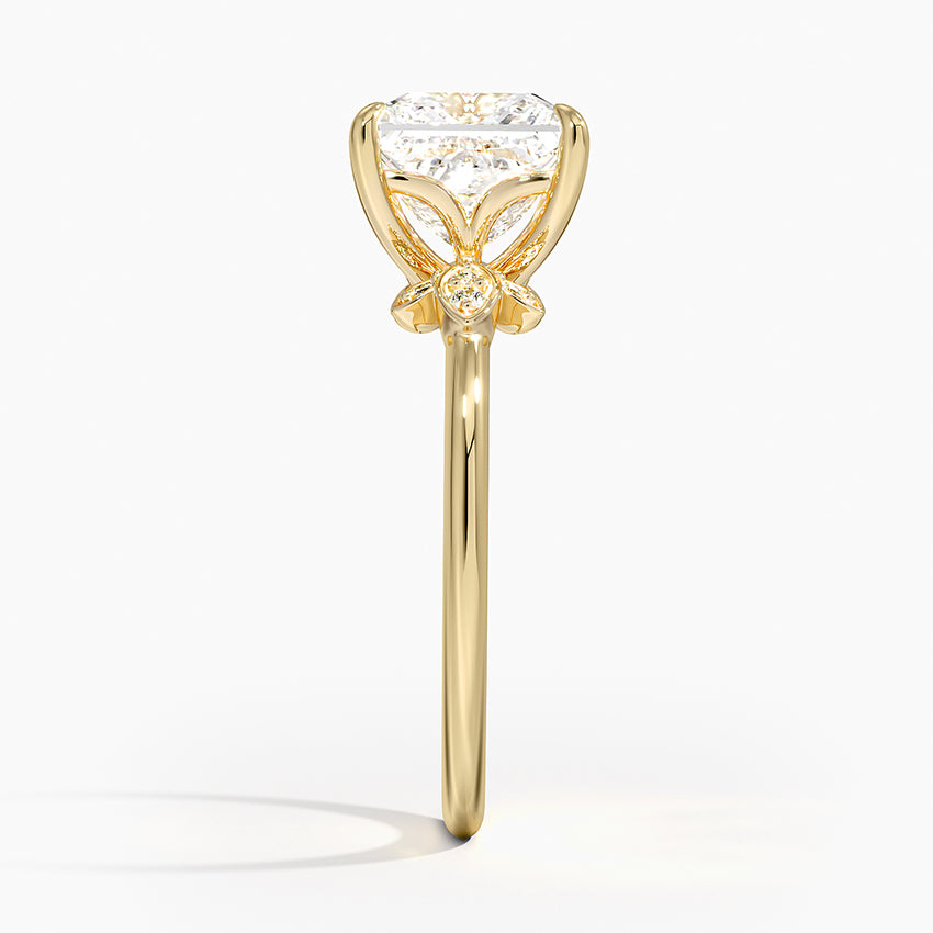 Fiore Diamond Ring - Princess Cut Center Stone
