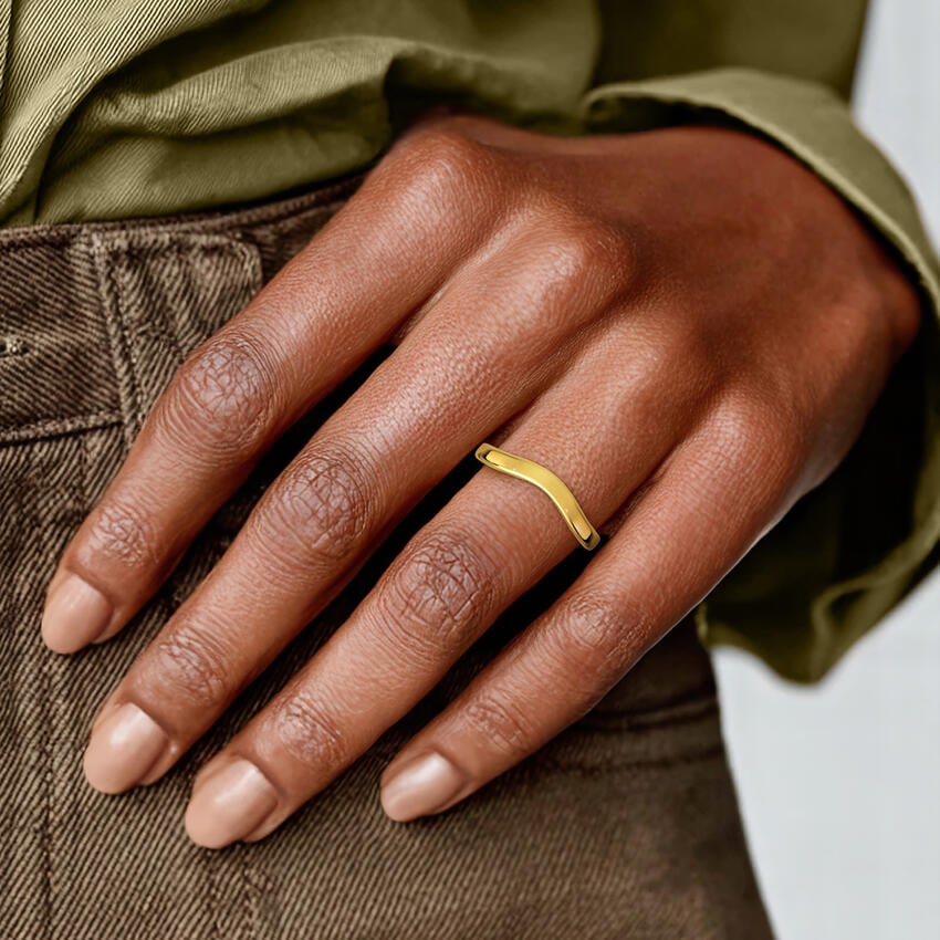 2.5mm Curved Wedding Ring