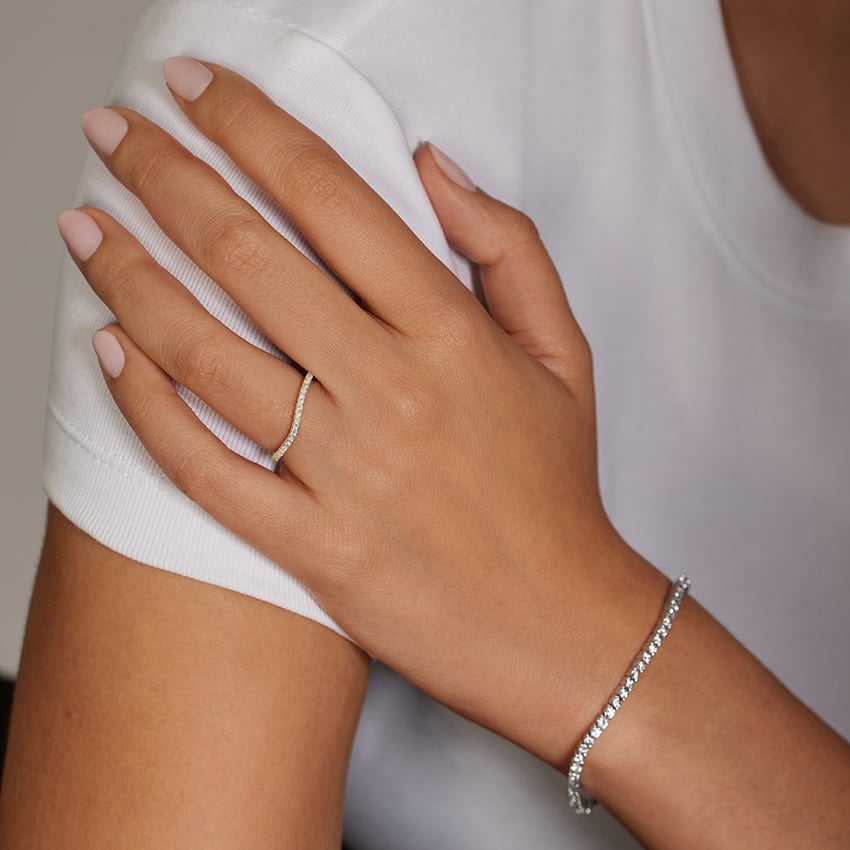 Curved Ballad Diamond Ring (1/6 ct. tw.)