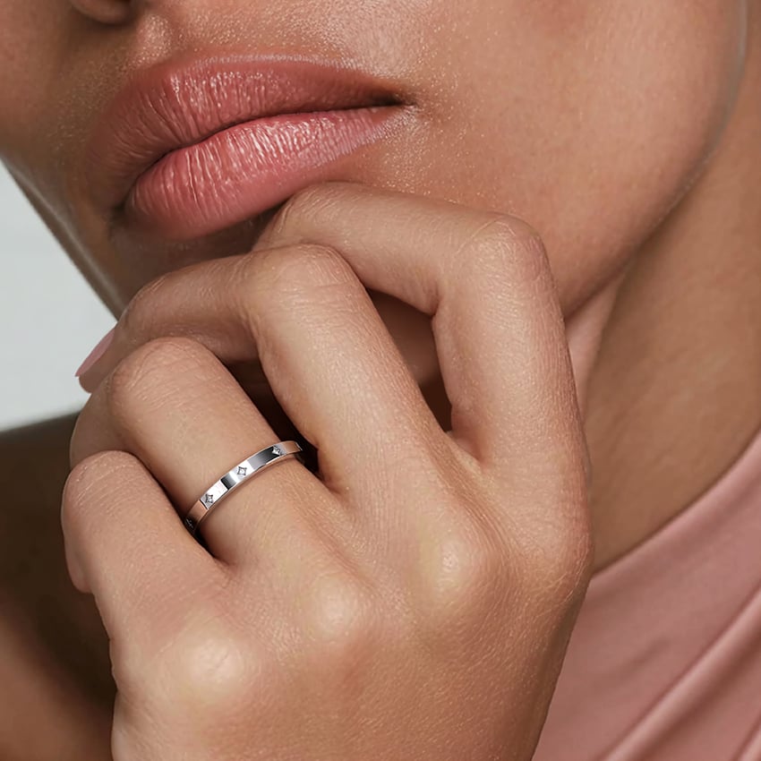 Elara 2mm Diamond Ring