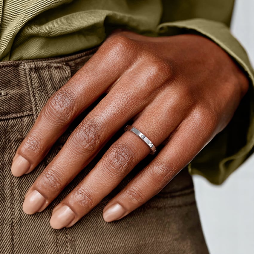 Elara 2mm Diamond Ring