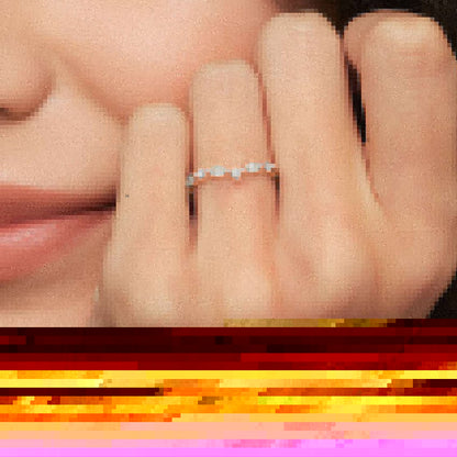 Curved Versailles Lab Diamond Ring