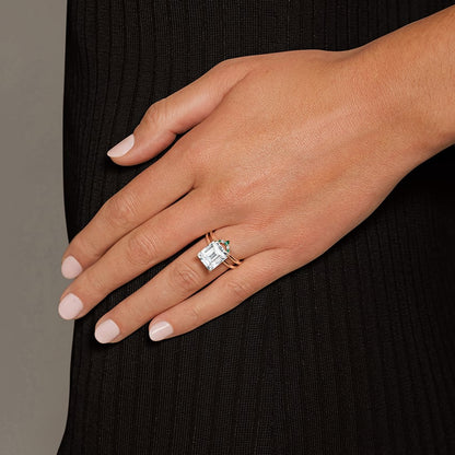 Lunette Lab Emerald and Diamond Contoured Ring