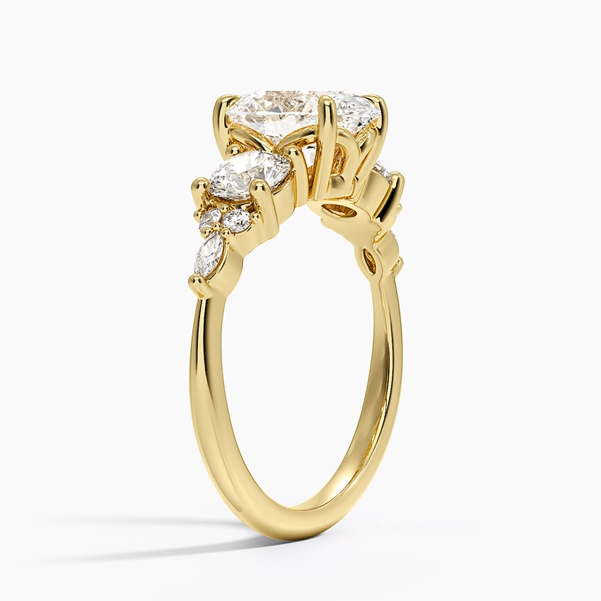 Luxe Nadia Three Stone Diamond Ring - Oval Center Stone