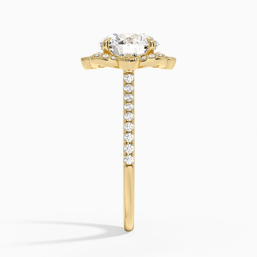 Reina Halo Diamond Ring - Round Center Stone