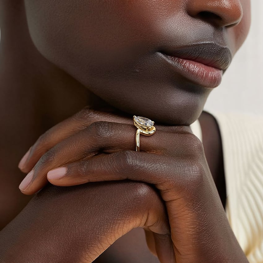 Aire Solitaire Ring