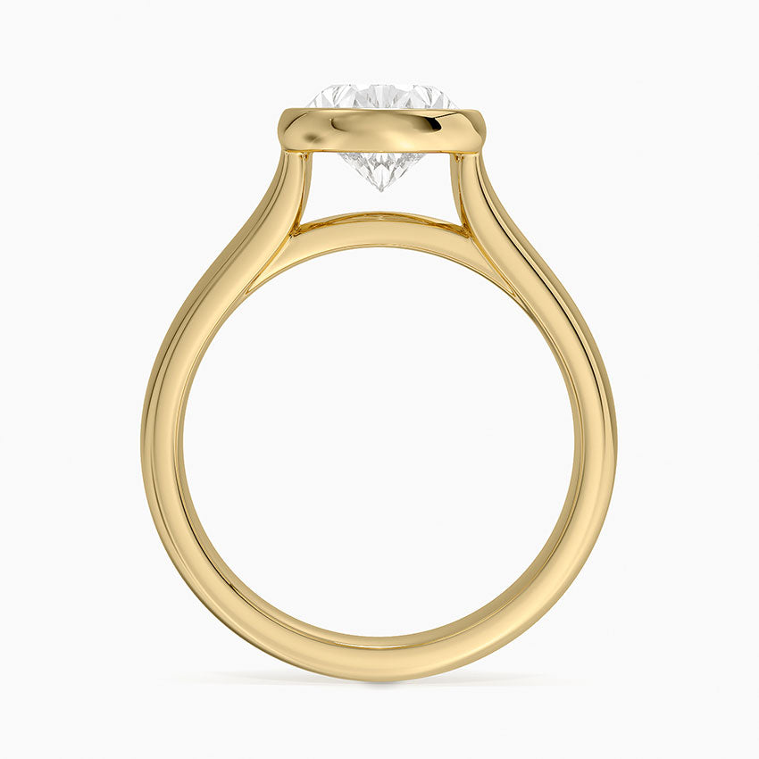 Luna 4mm Bezel Ring - Pear Center Stone