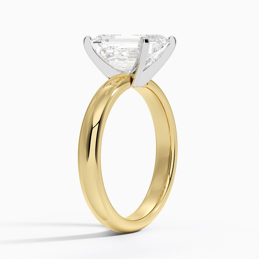 Comfort Fit 3mm Ring - Emerald Cut Center Stone
