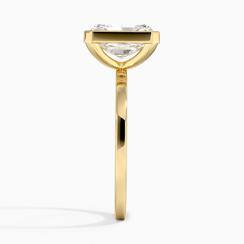 Noemi Bezel Ring - Radiant Cut Center Stone