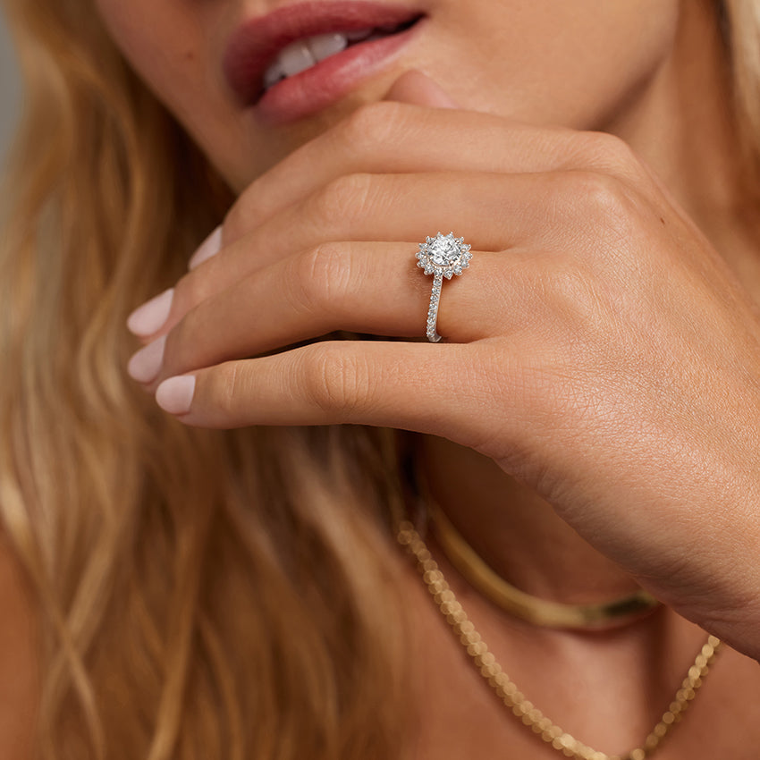 Luxe Sunburst Halo Diamond Ring (1/2 ct. tw.) - Round Center Stone