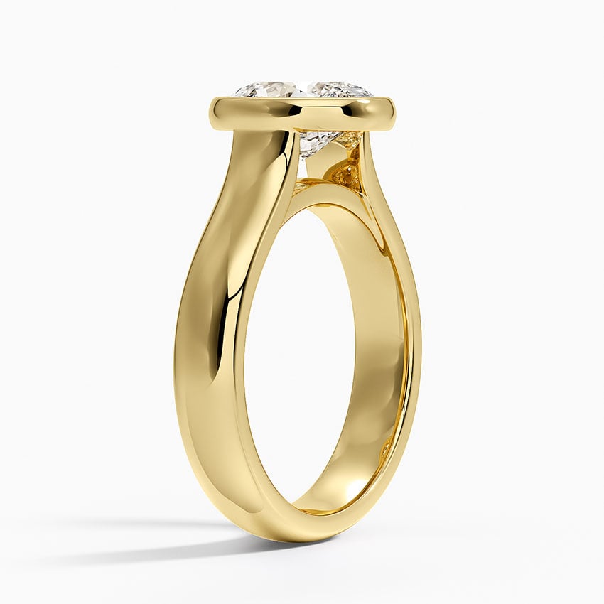 Luna 4mm Bezel Ring - Oval Center Stone
