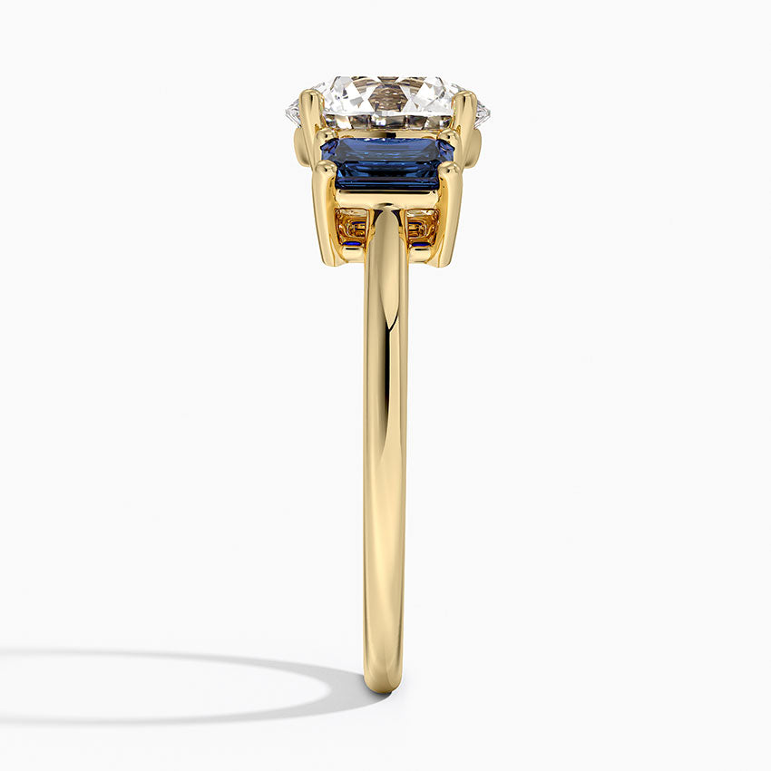 Luxe Rhiannon Three Stone Sapphire Ring - Round Cut Center Stone