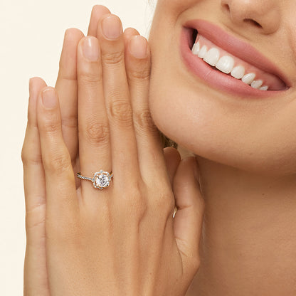 Reina Halo Diamond Ring - Round Center Stone