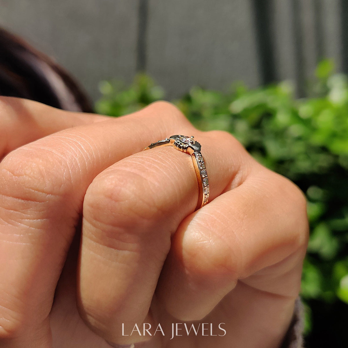 Lab grown round engagement ring in Lara Jewels setting, available in Silver. IGI certified, ethically sourced, handcrafted at Lara Jewels.